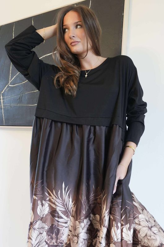 Dominian Smock Dress Black /16 =